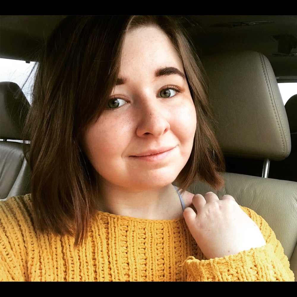Meet your Posher, Chloe
